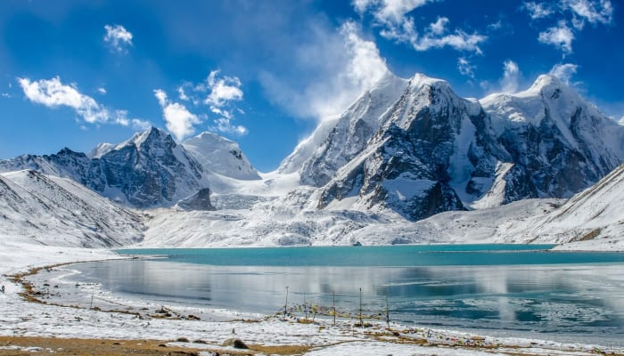 Breathless Whiteout Tour to Gangtok Lachen and Lachung