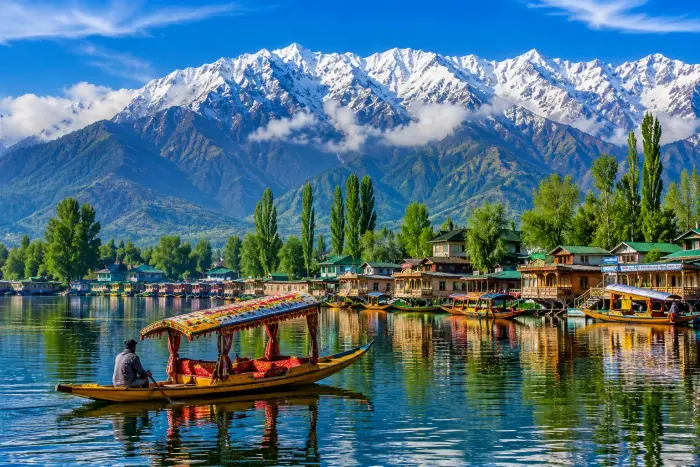 Kashmir Premium Holiday Package - 4 Nights 5 Days