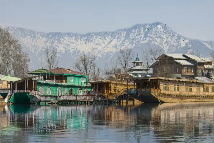 5 Days Scenic Kashmir Tour: Srinagar, Gulmarg, Pahalgam & Sonmarg
