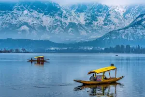 Romantic 5-Day Kashmir Escape With Dal Lake and Mughal Gardens