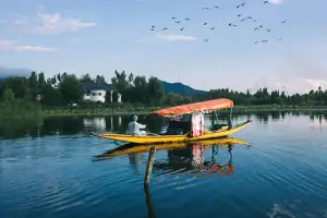 Kashmir Tour Package 3 Nights