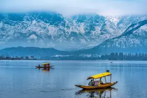 Kashmir Essence: Srinagar, Sonamarg, Pahalgam & Houseboat 4 Nights 5 Days