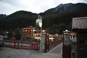 KASHMIR SNOW TOURS