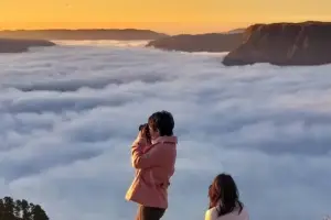 Abode of Clouds Escape