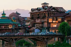 Kashmir Tour Package 6 Nights - 7 Days